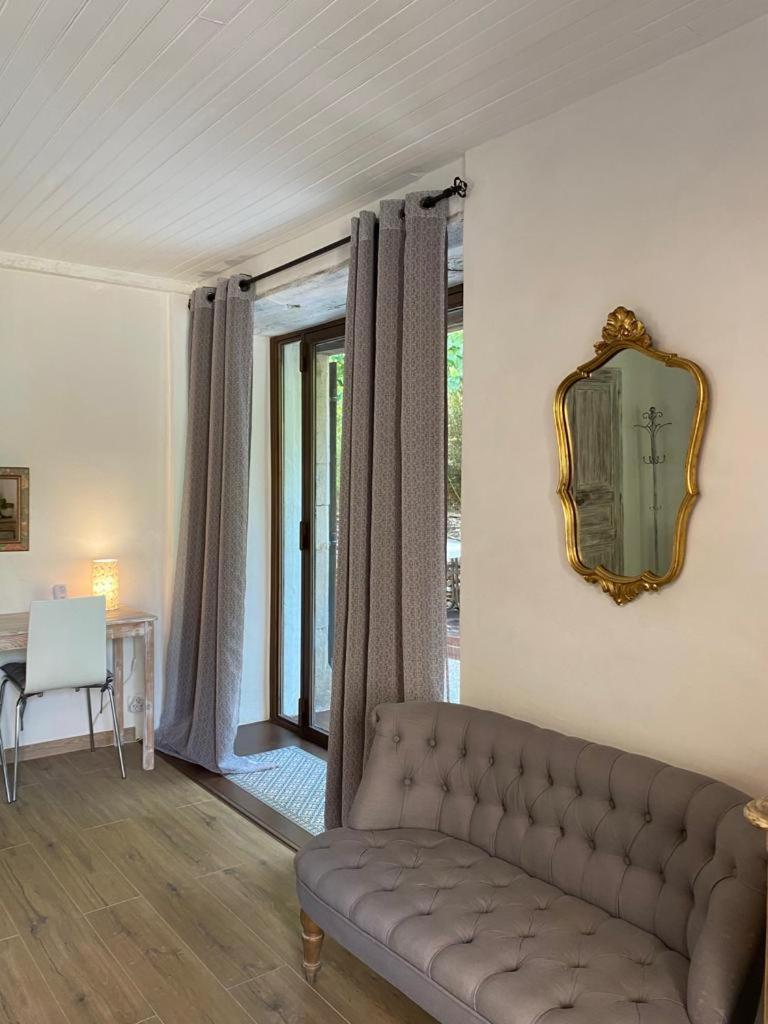 L'Art Des Choix Hotel Saint-Pierre-Saint-Jean Екстериор снимка